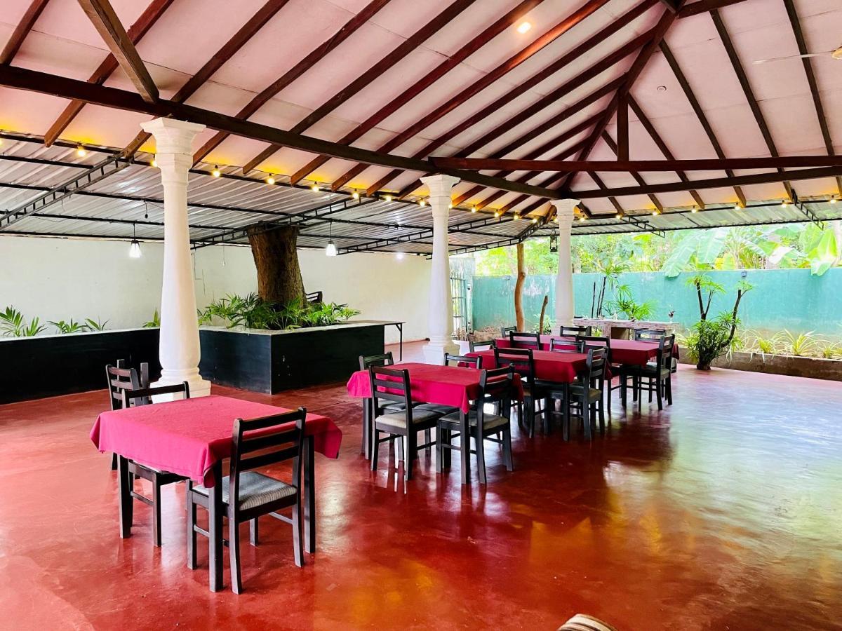 Tishan Holiday Resort Polonnâruvâ Extérieur photo