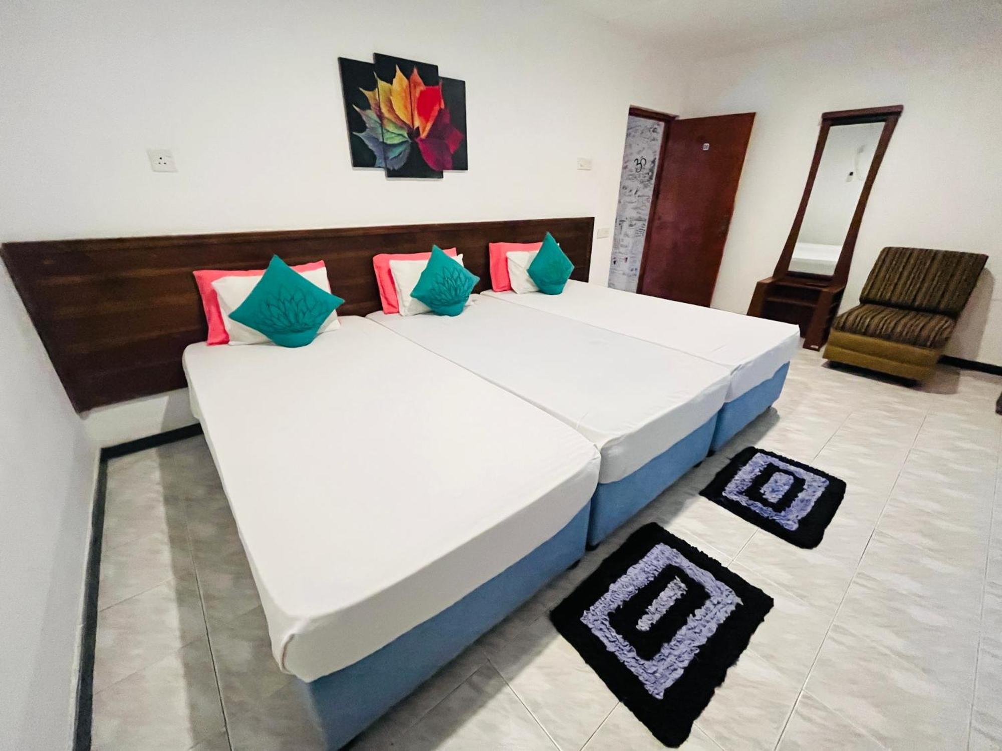 Tishan Holiday Resort Polonnâruvâ Chambre photo