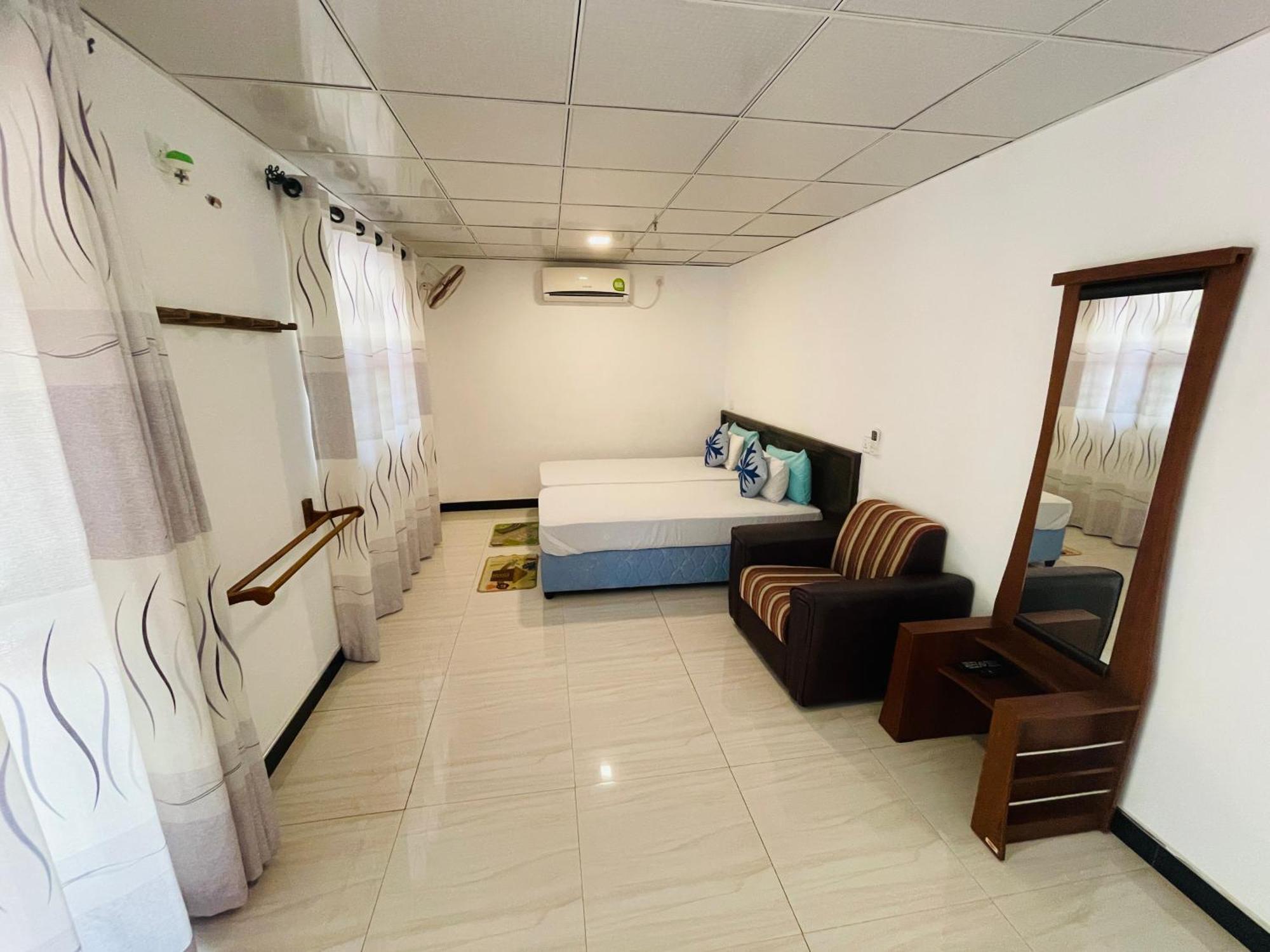 Tishan Holiday Resort Polonnâruvâ Chambre photo